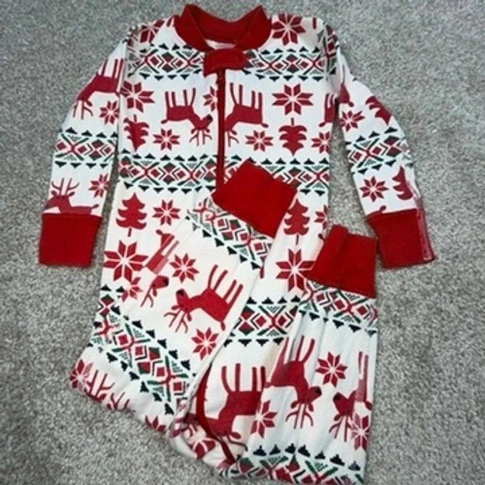 Hanna Andersson Kids Red Fair Isle Reindeer Organic Cotton Zip Sleeper 2T 85cm